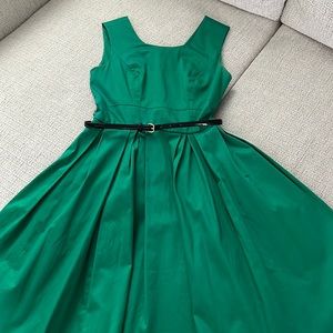 Calvin Klein Size 2 Emerald Green Dress